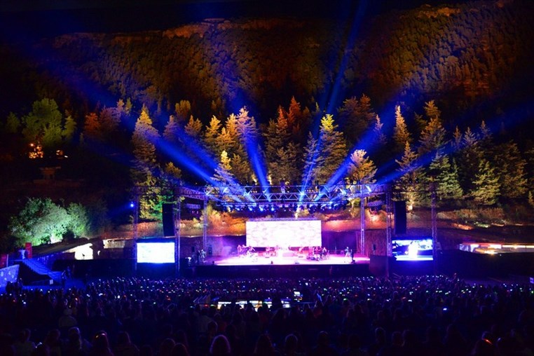 Gloria Gaynor at Ehdeniyat